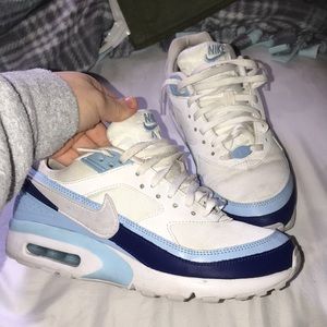 NEGOTIABLE!! Nike Air Max BW - blues